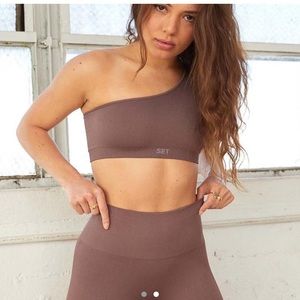 Set active one shoulder bra
